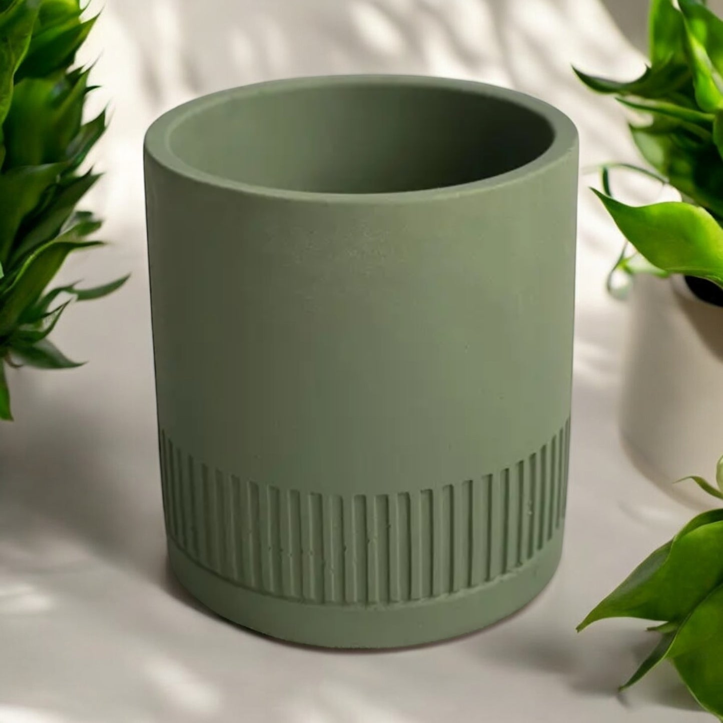 Verde Concrete Planter